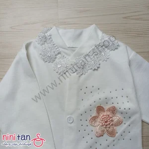 ست بیمارستانی نوزاد 7 تکه دانتل کاری گلدار